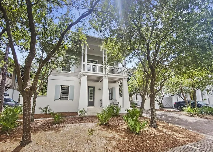 70 Pinecrest