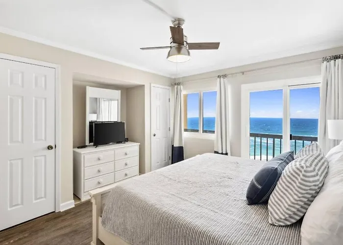Sea Escape 2 Bedroom Beachfront At Pinnacle Port