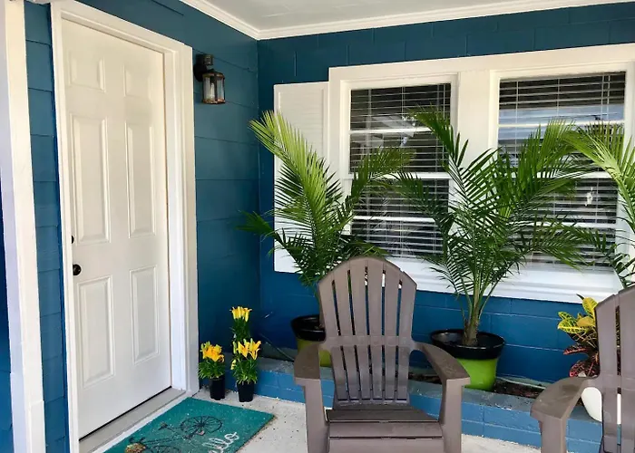 Surf Shack - Steps To The Beach, Lush Fenced Backyard By Beach Haven Vacation Rentals