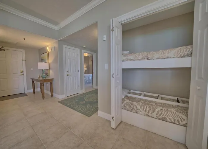 Cozy Condominium With Astonishing View From Spacious Balcony - Unit 0401