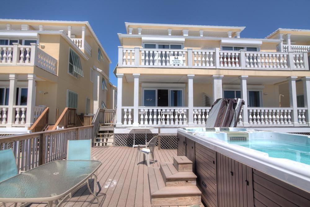 Surf Song - Beachfront With Swimspa! Villa *