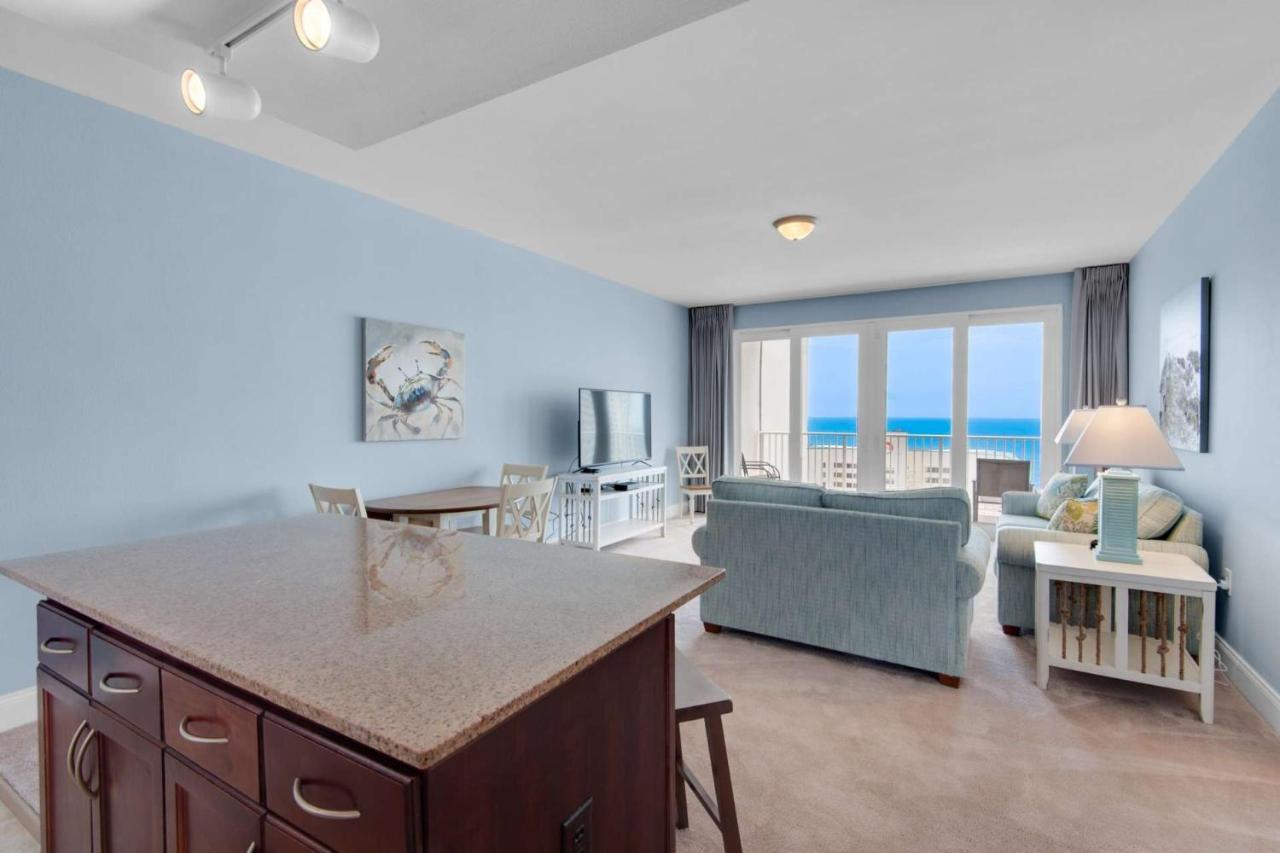 Laketown Wharf 1422 *