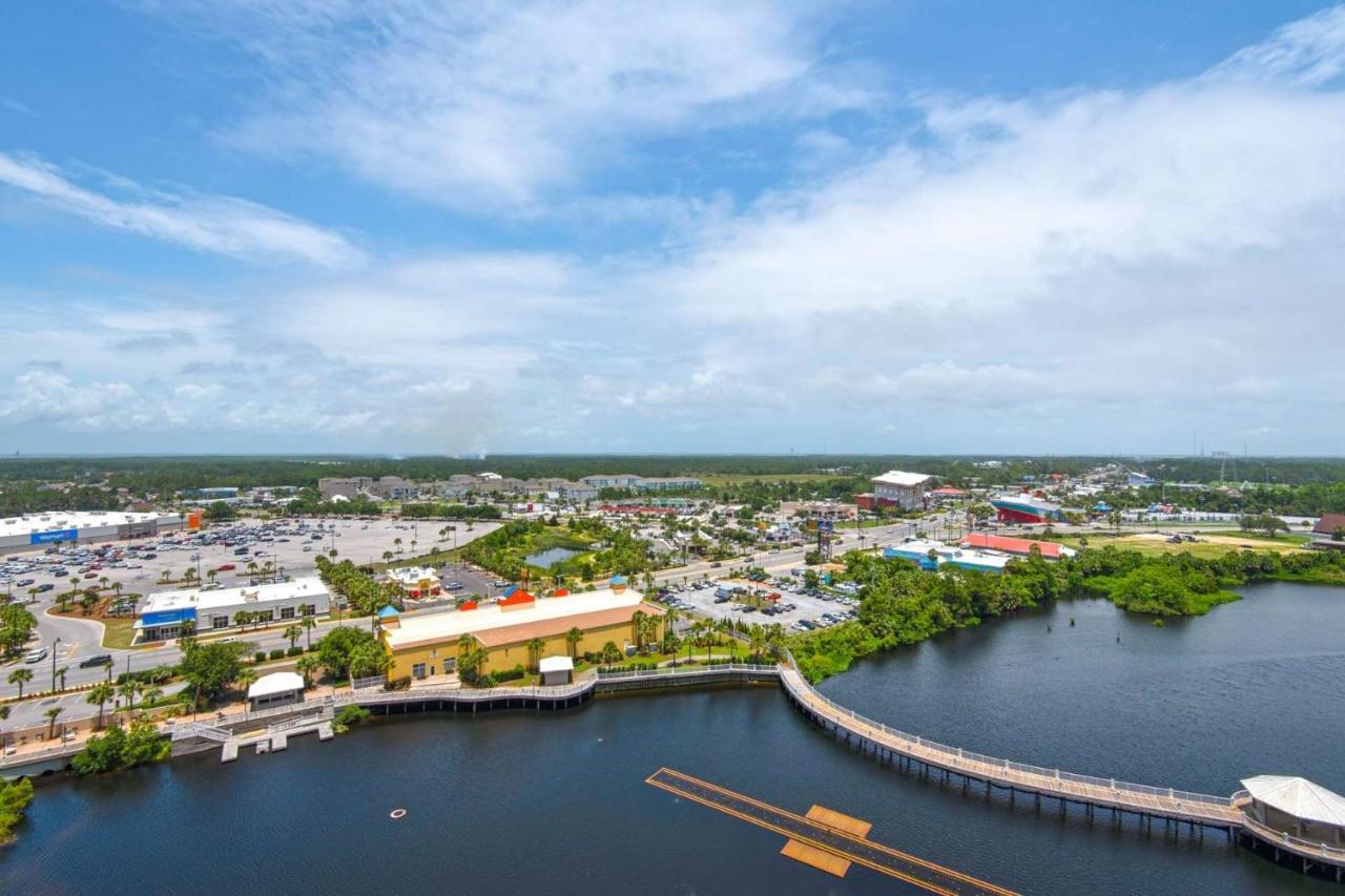 Holiday home Laketown Wharf 1422