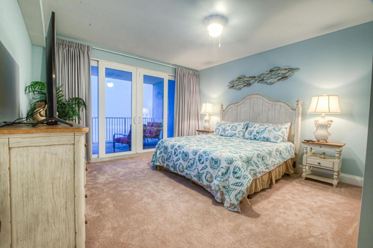 Beautiful 3 Bd Laketown Wharf 1133- Amenities! Holiday home *
