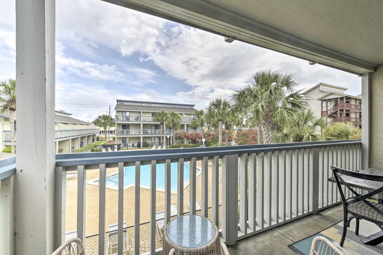 Panama With Balcony And Pool, Walk To Apartment