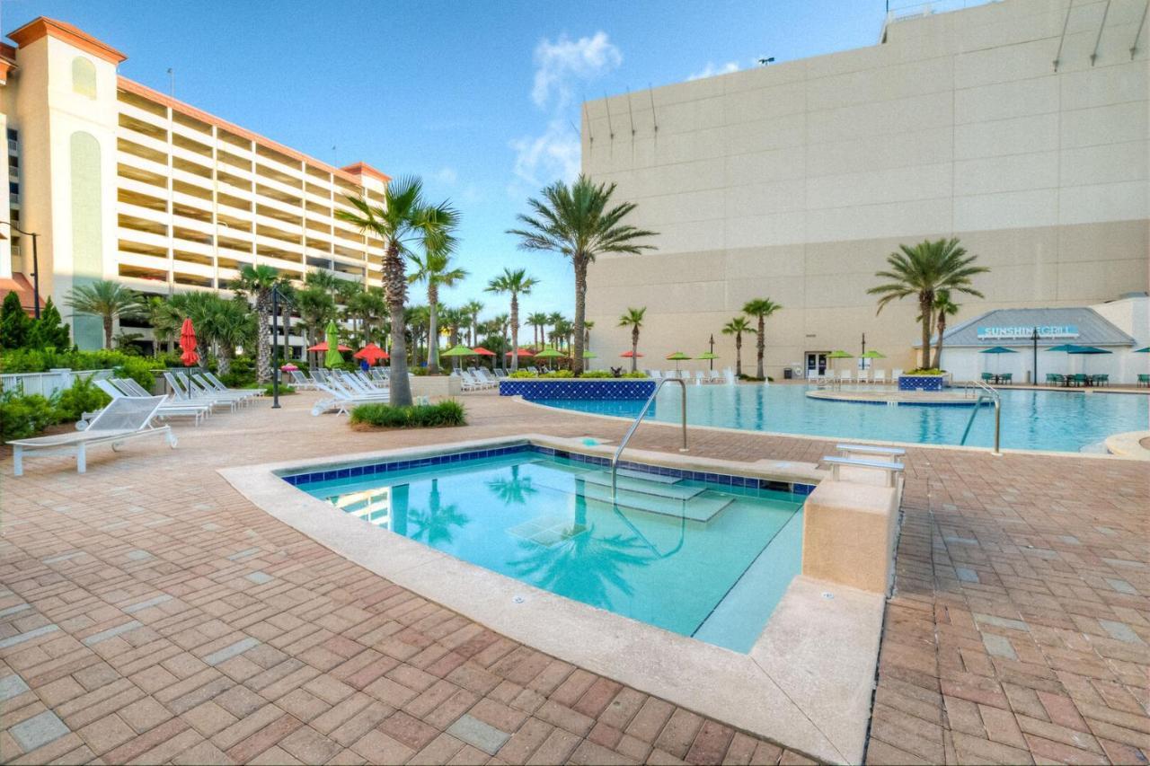 Beautiful 3 Bd Laketown Wharf 1133- Amenities! Holiday home Panama City Beach