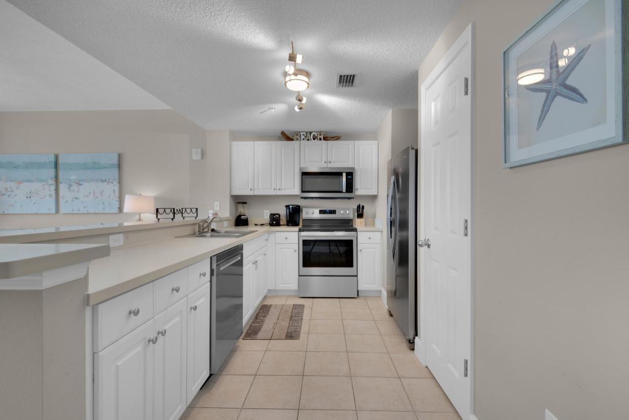 Majestic Towers 1-605 Apartment