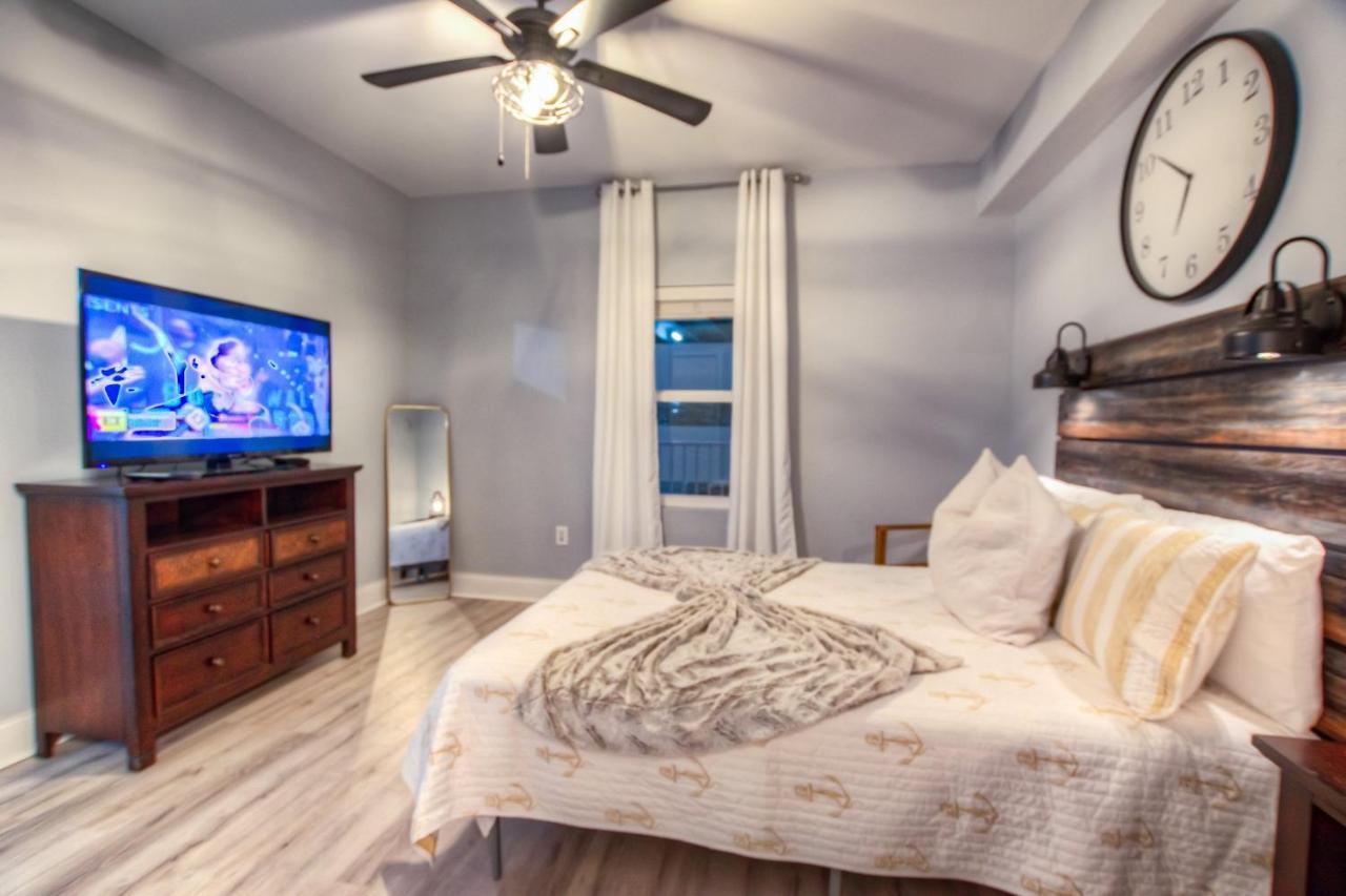 Brand New! Laketown Wharf 633! Amazing 3 Bd, Great Location, And Awesome Amenities! Holiday home *