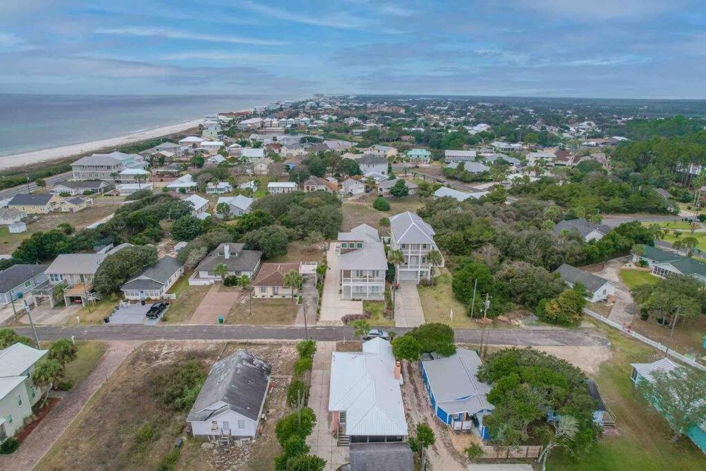 The Coastal Cottage, Steps From The Beach Panama City Beach