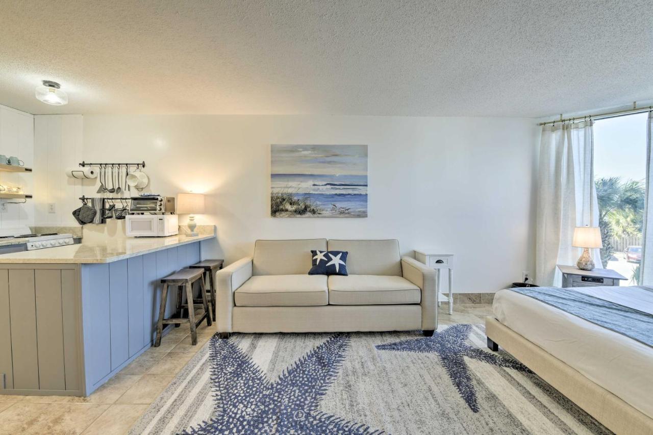 Apartment Sandpiper Pcb Retreat With Pool!