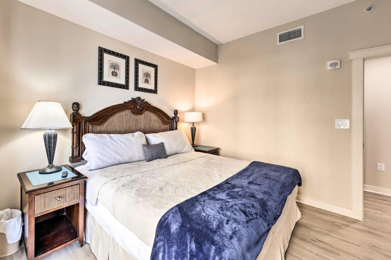 Scenic Pcb With Stunning Sunsets And View! Apartment