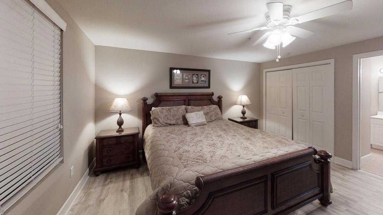 Holiday home Tidewater 1102