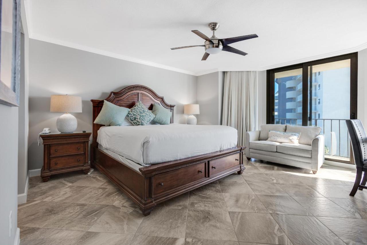 Edgewater Tower 3 Unit 301 Apartment *