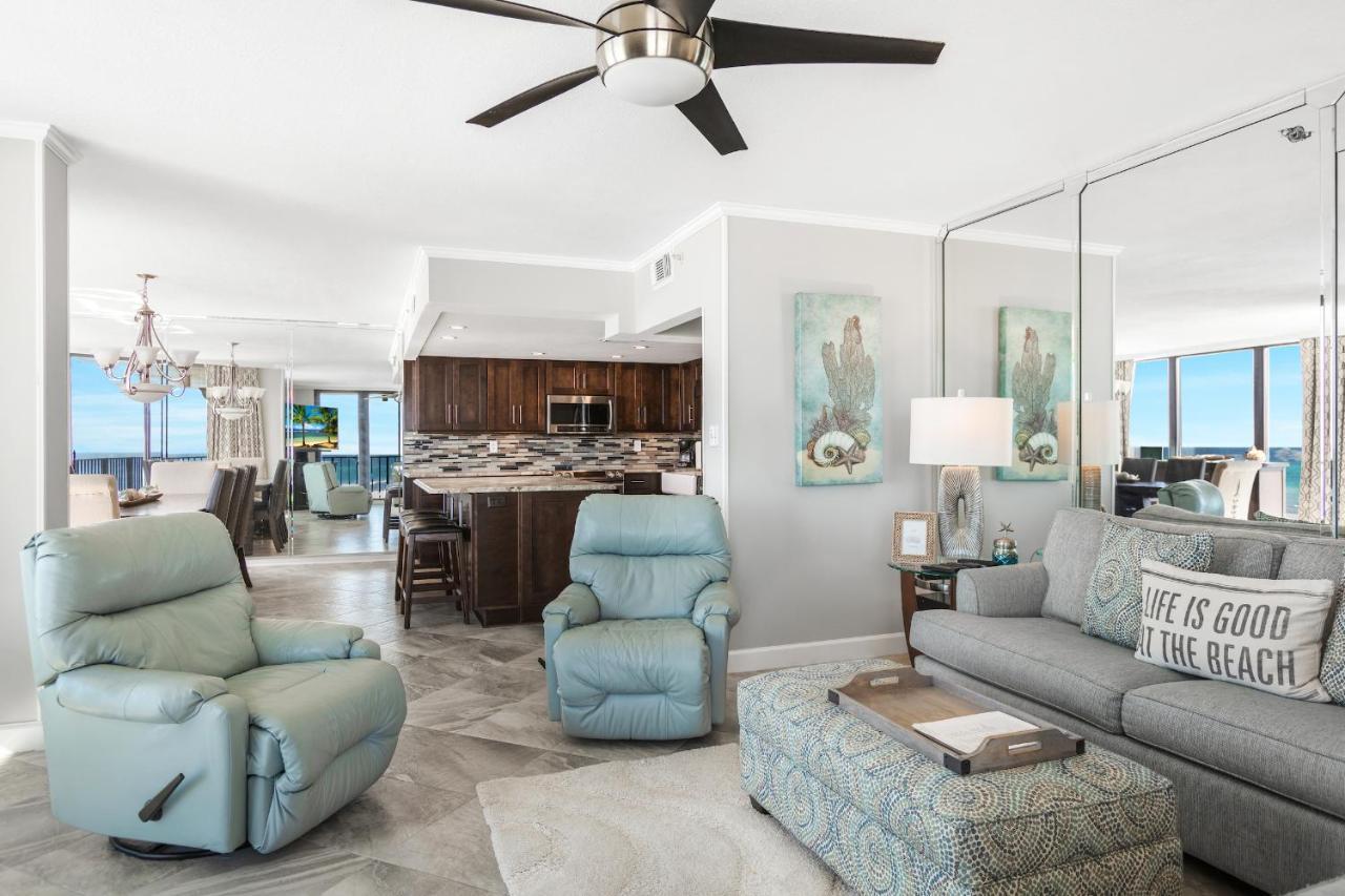 Apartment Edgewater Tower 3 Unit 301