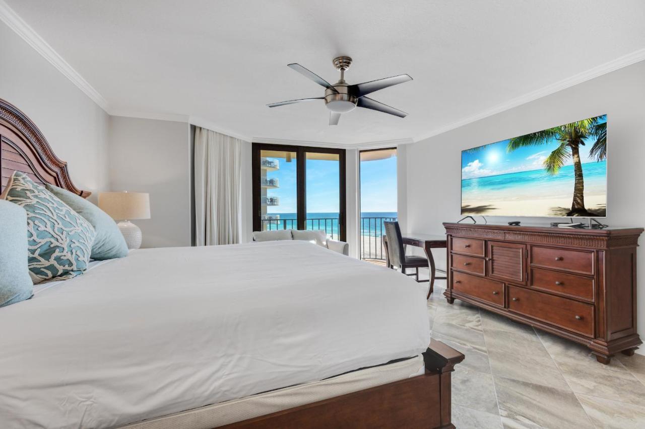 Apartment Edgewater Tower 3 Unit 301 *