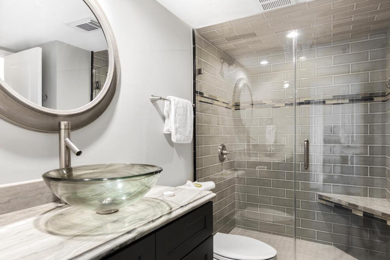 Edgewater Tower 3 Unit 301