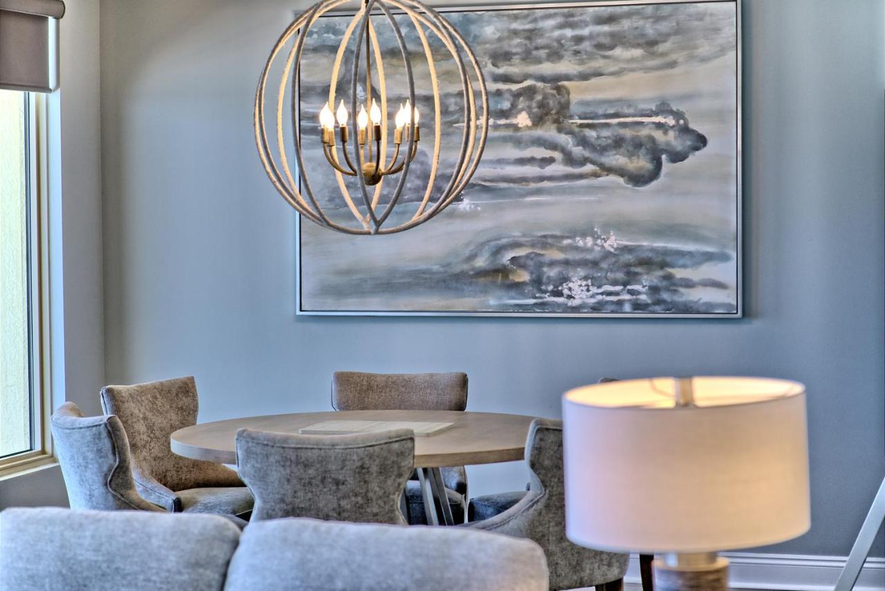 Gorgeous With Breathtaking Ocean View - Unit 0803 *