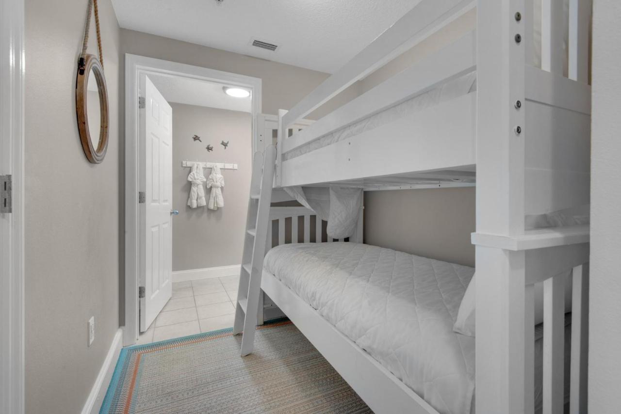 Majestic Towers 1-605 Apartment *