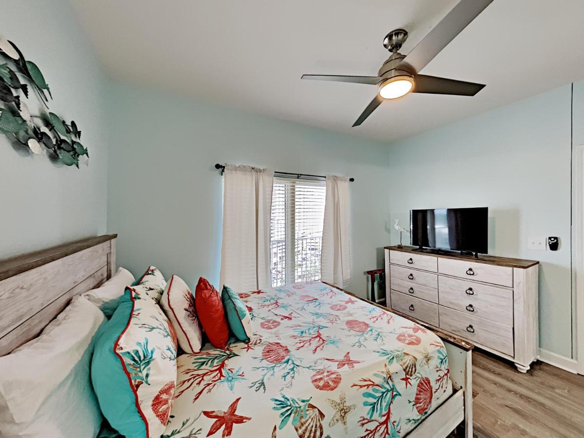 Beach Front - Renovated - Private Balcony - Flpcb43 * Panama City Beach