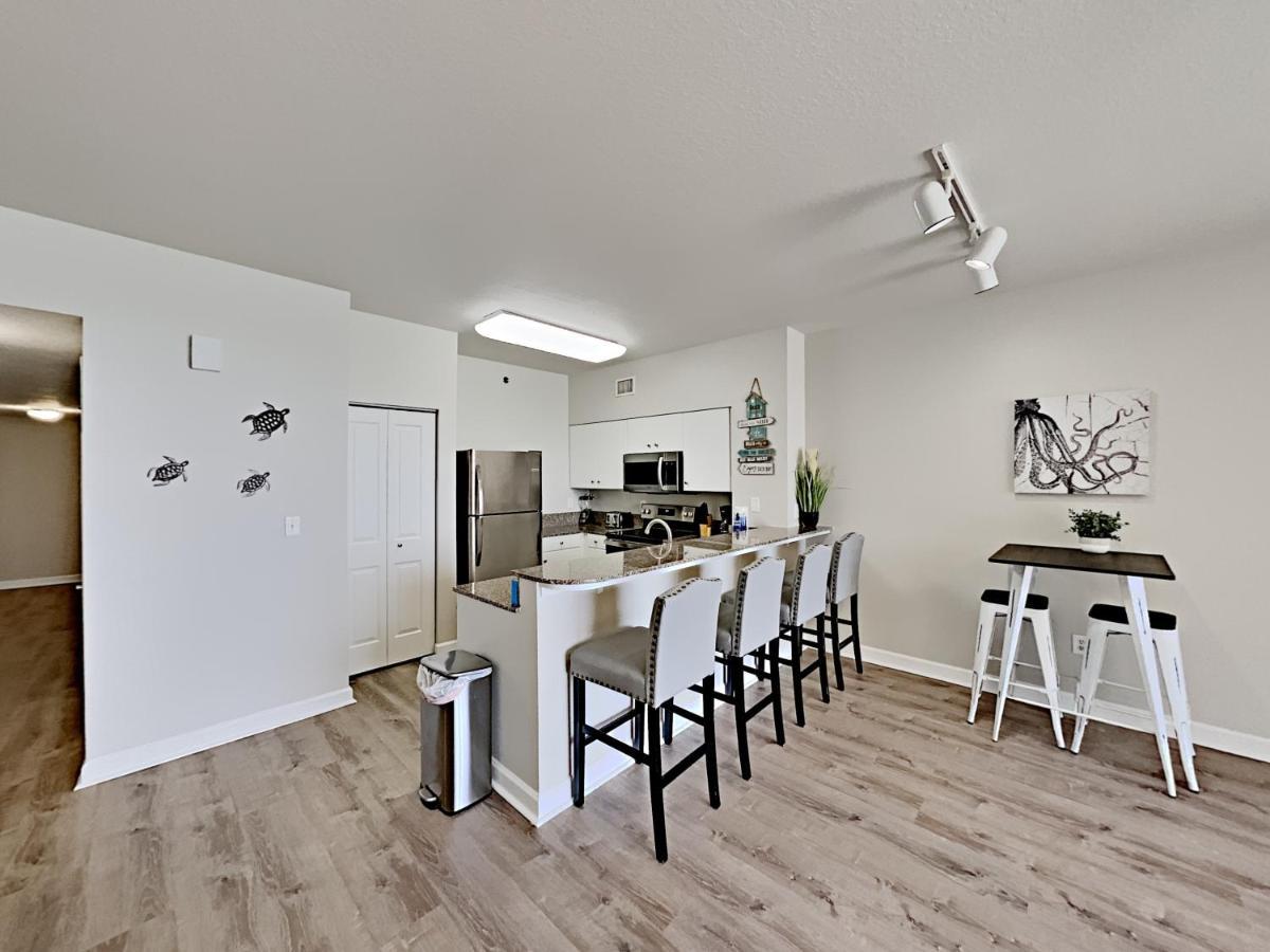 Beach Front - Renovated - Private Balcony - Flpcb43 Apartment *