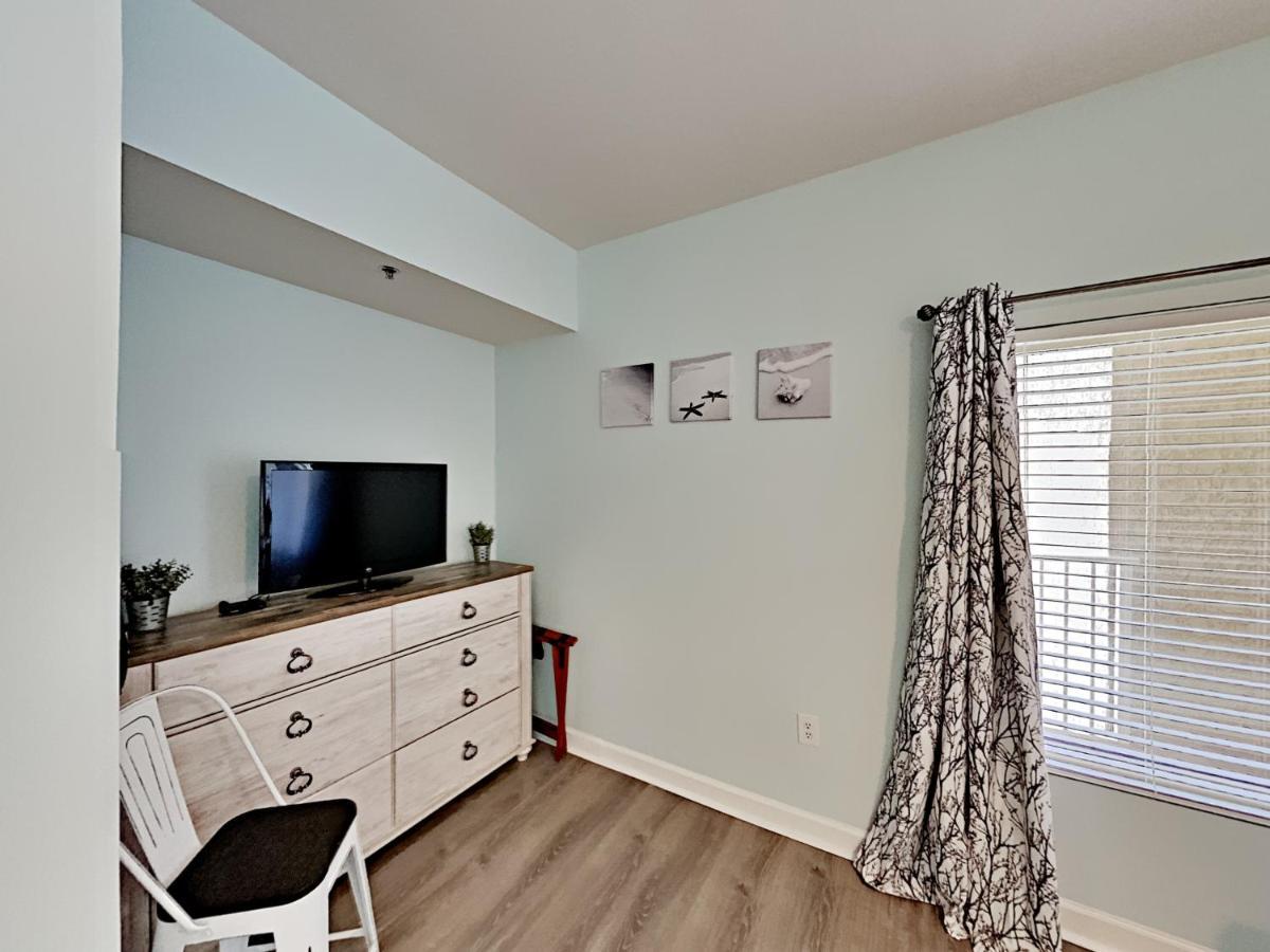Apartment Beach Front - Renovated - Private Balcony - Flpcb43