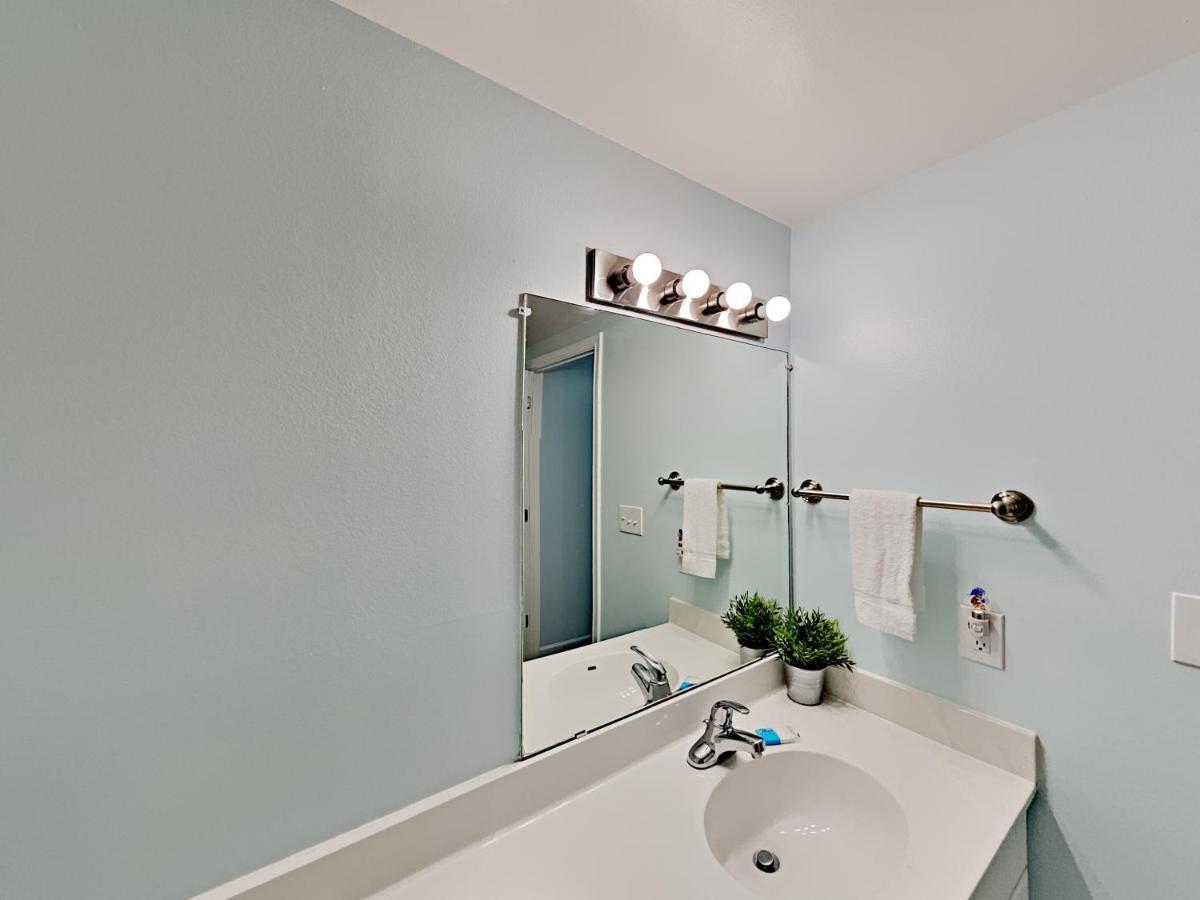 Beach Front - Renovated - Private Balcony - Flpcb43