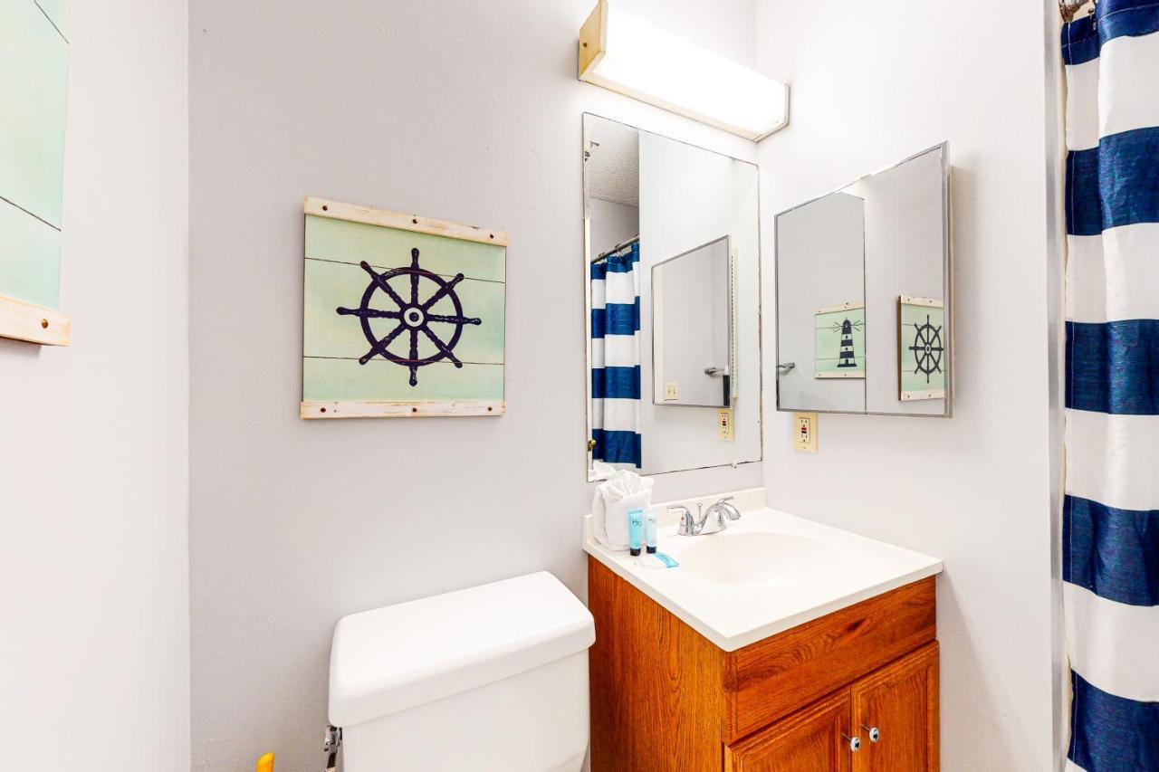 Apartment Beachwalk #14f