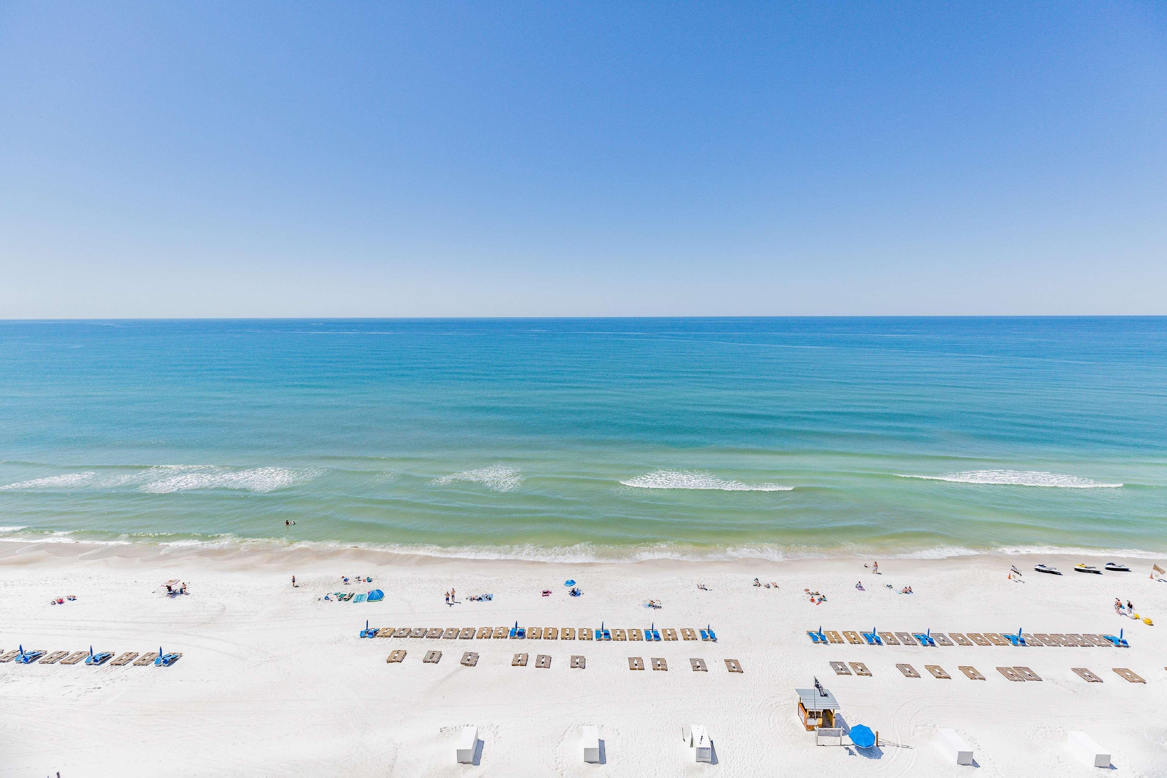 Hampton & Panama Beach-beachfront Hotel