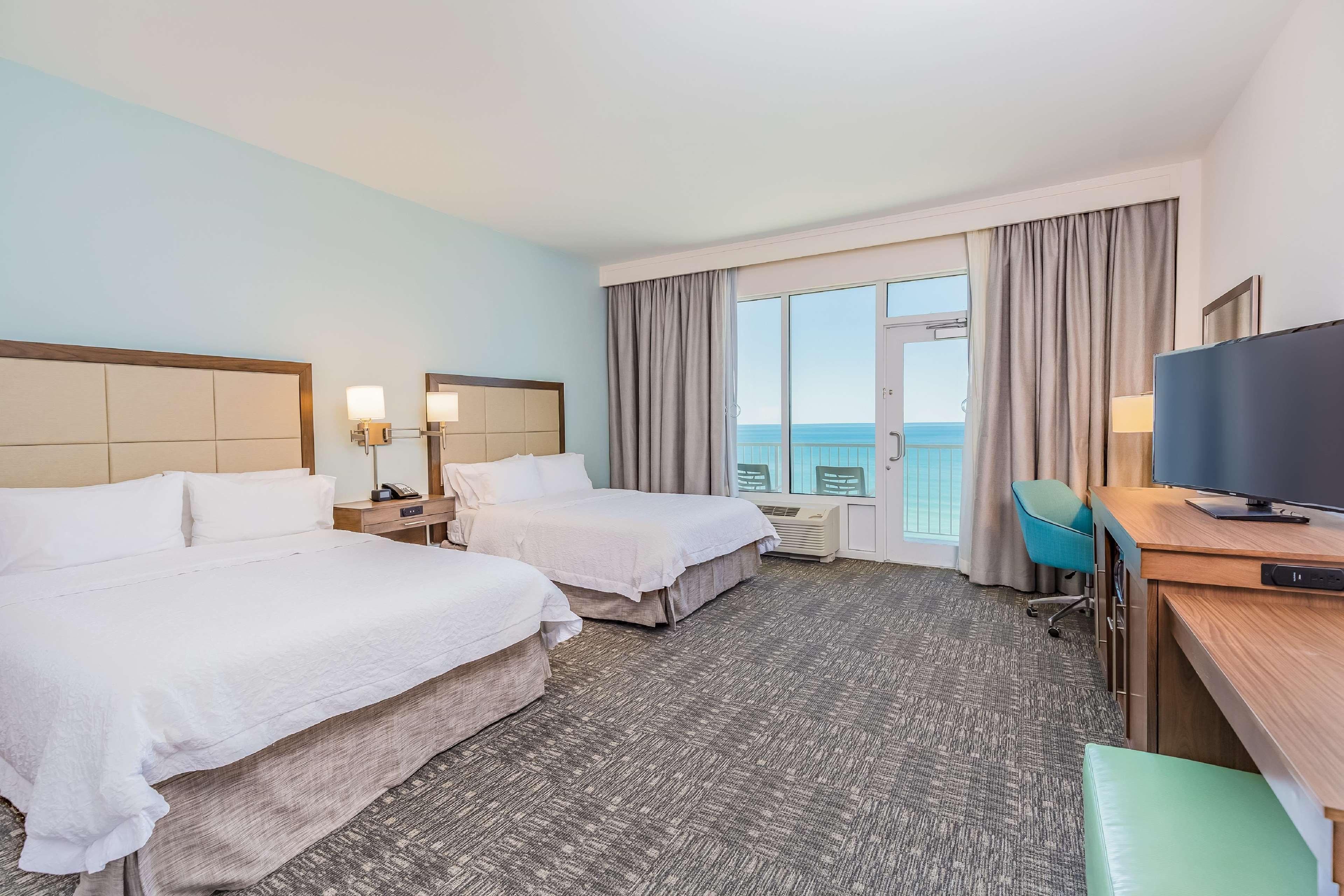 Hotel Hampton & Panama Beach-beachfront 3*