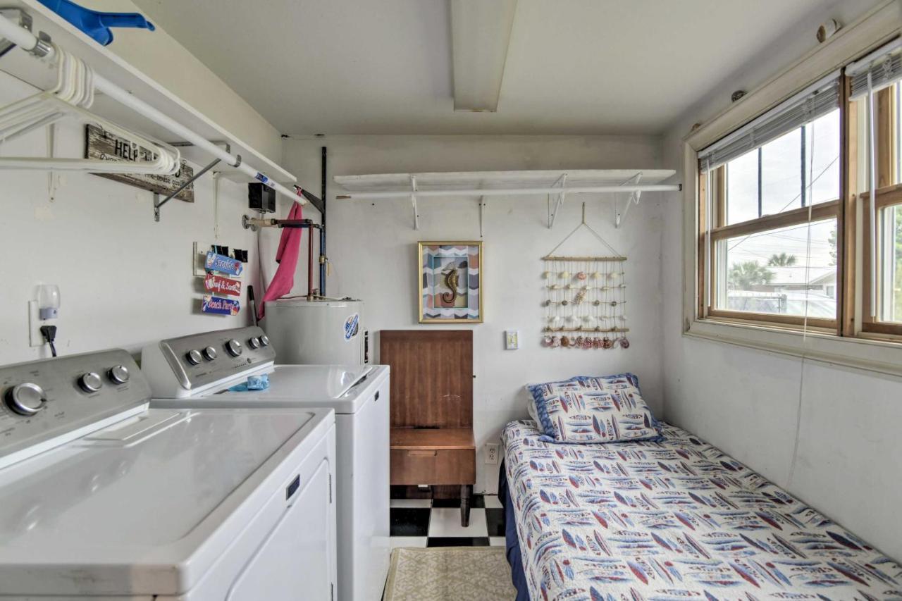 Cozy Pcb About 1 Block To Beach! Holiday home