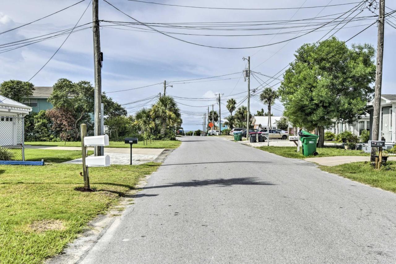 Cozy Pcb About 1 Block To Beach! Holiday home
