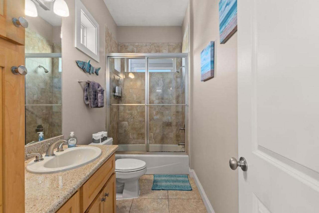 Searenity Now - Sznl Hot Tub, Community Pool, 5 Min Walk To Beach, Free Daily Activities, & More! Holiday home