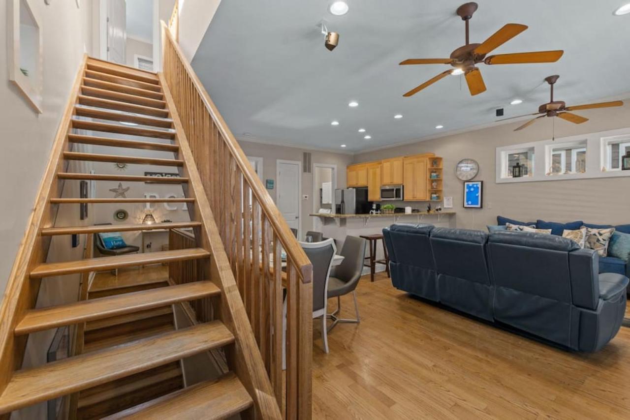 Searenity Now - Sznl Hot Tub, Community Pool, 5 Min Walk To Beach, Free Daily Activities, & More! Holiday home *
