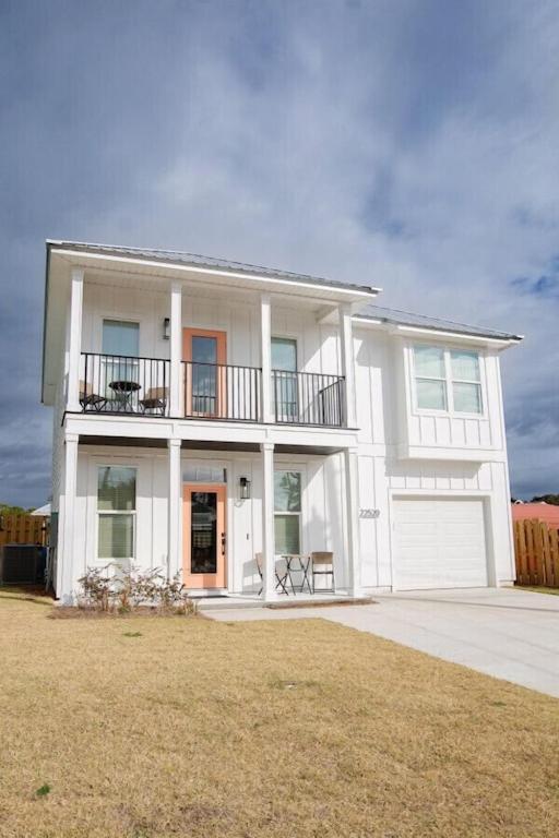 Coral Reef - Brand New Build, Pet Friendly, Private Pool! Sleeps 9! Holiday home Panama City Beach