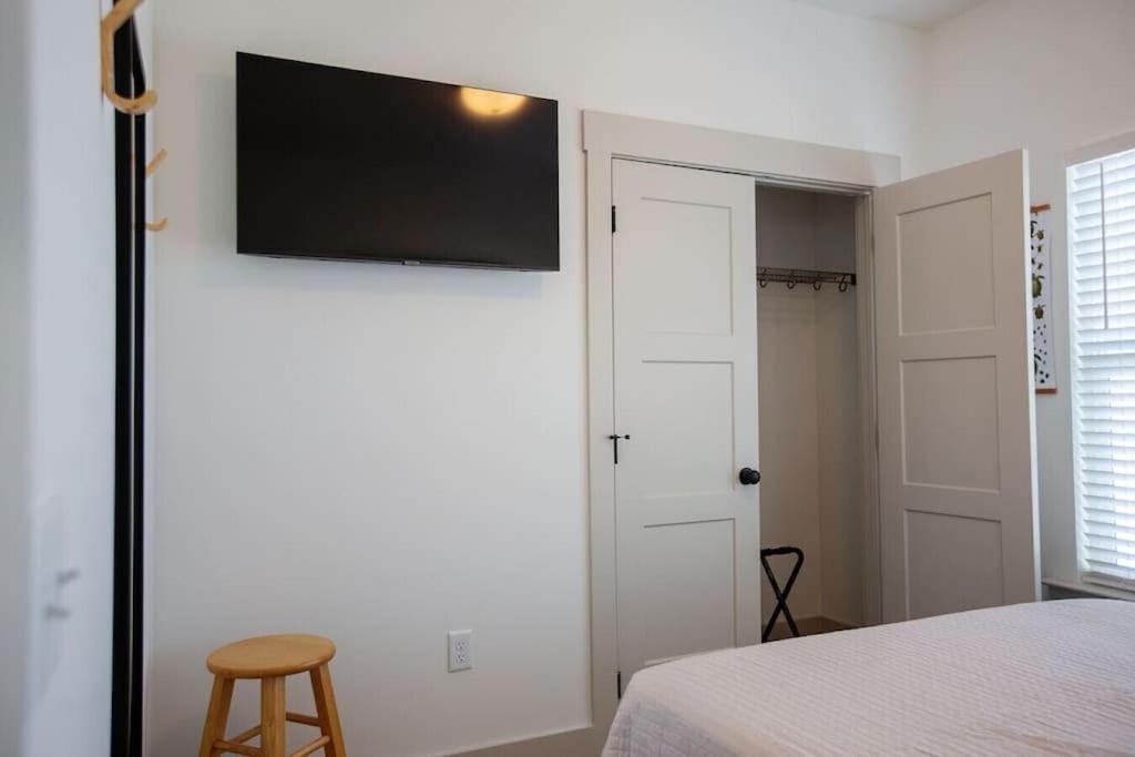 Coral Reef - Brand New Build, Pet Friendly, Private Pool! Sleeps 9! Panama City Beach