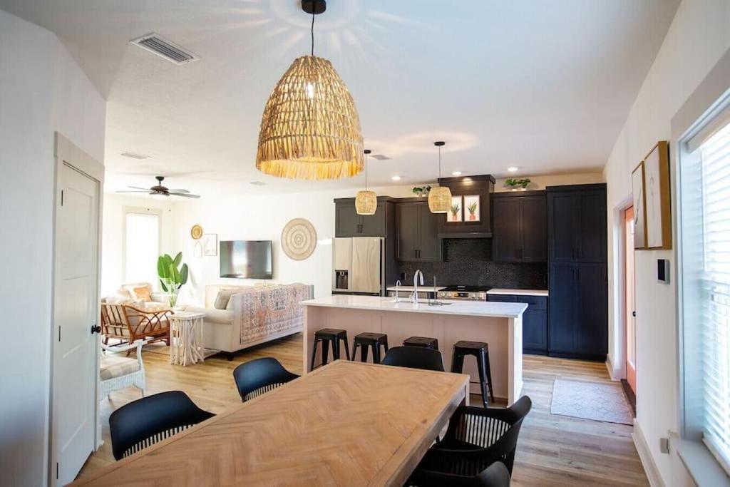 Coral Reef - Brand New Build, Pet Friendly, Private Pool! Sleeps 9! Panama City Beach