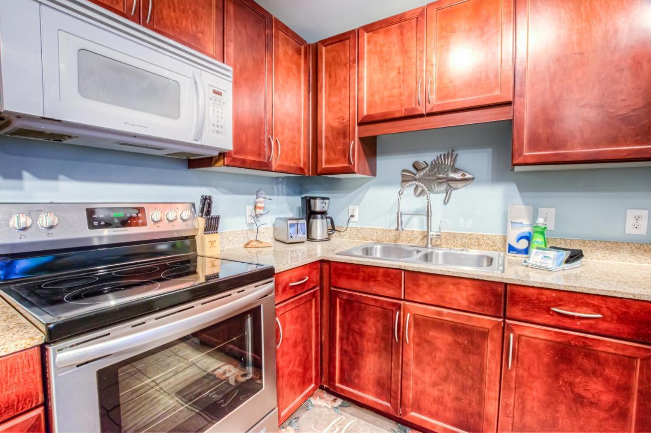 Beautiful 3 Bd Laketown Wharf 1133- Amenities! * Panama City Beach