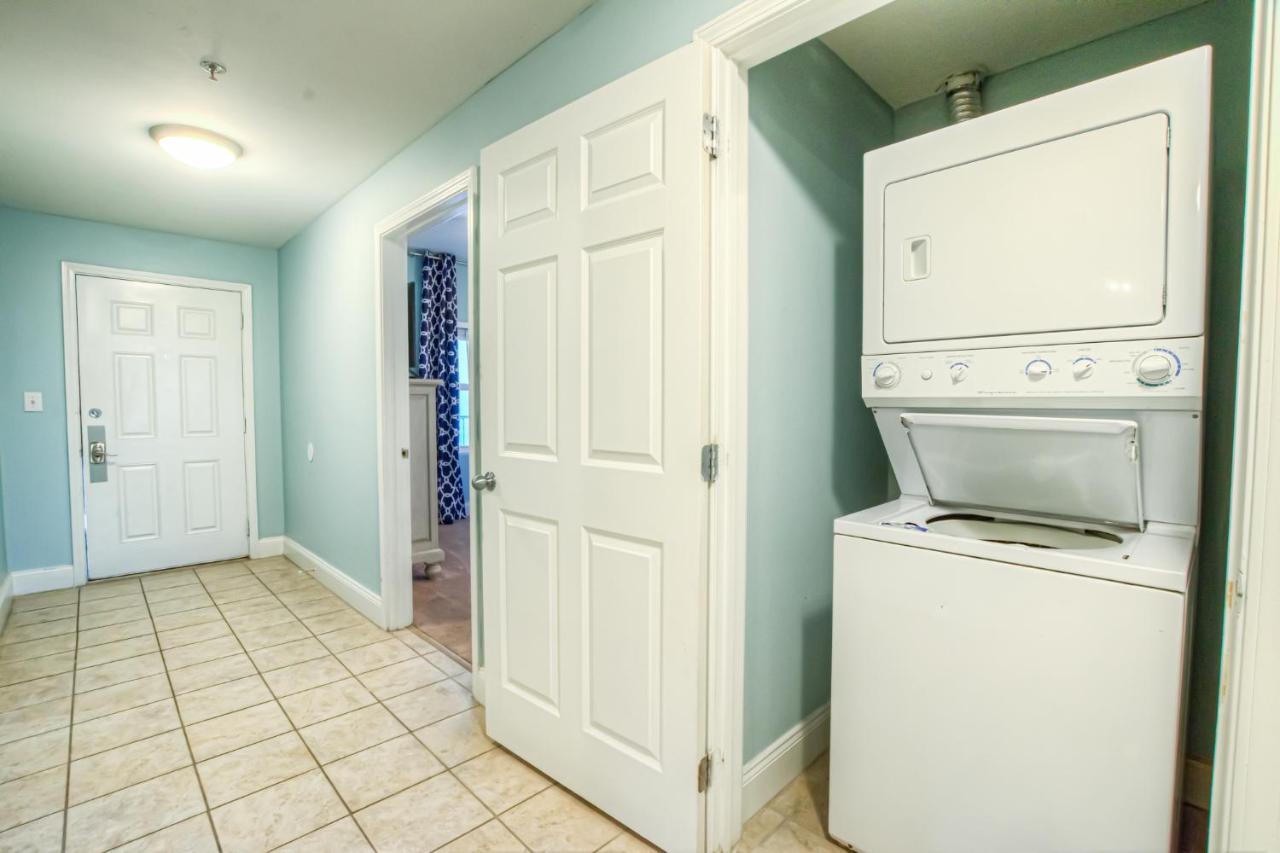 Beautiful 3 Bd Laketown Wharf 1133- Amenities! Holiday home Panama City Beach