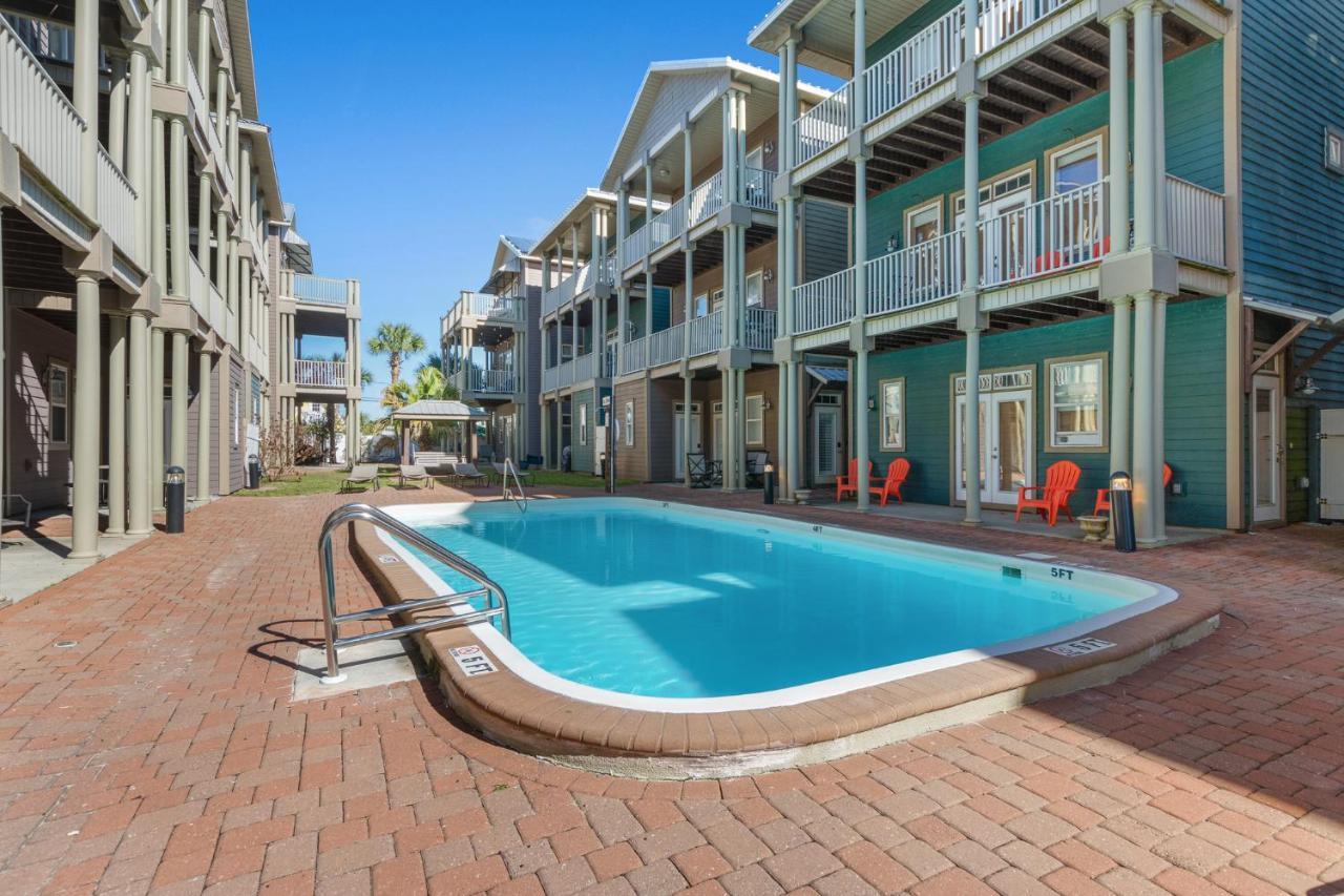 Holiday home Searenity Now - Sznl Hot Tub, Community Pool, 5 Min Walk To Beach, Free Daily Activities, & More! Panama City Beach