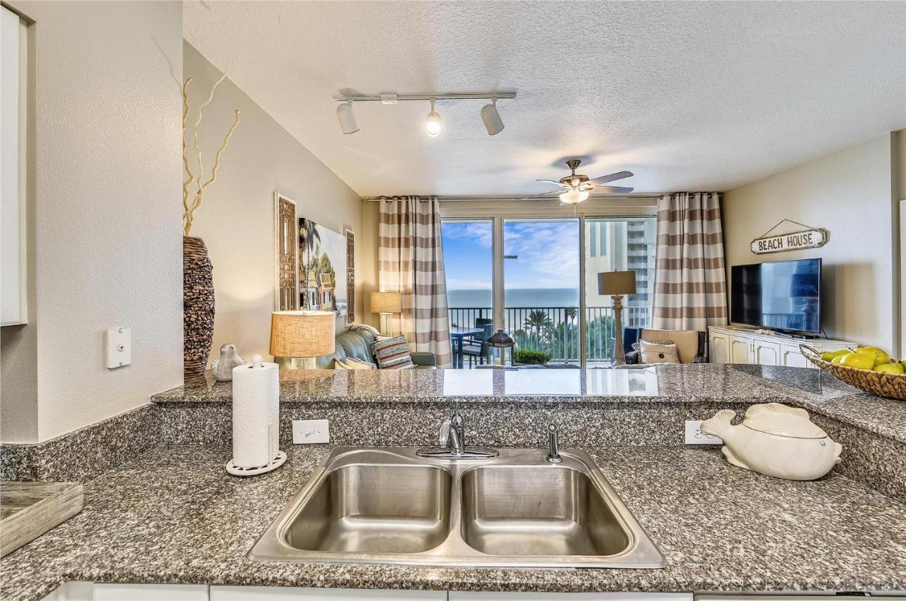 Apartment Shores Of Panama 620-sleeps 8, Free Fun! Reserved Parking Space! Updated! *