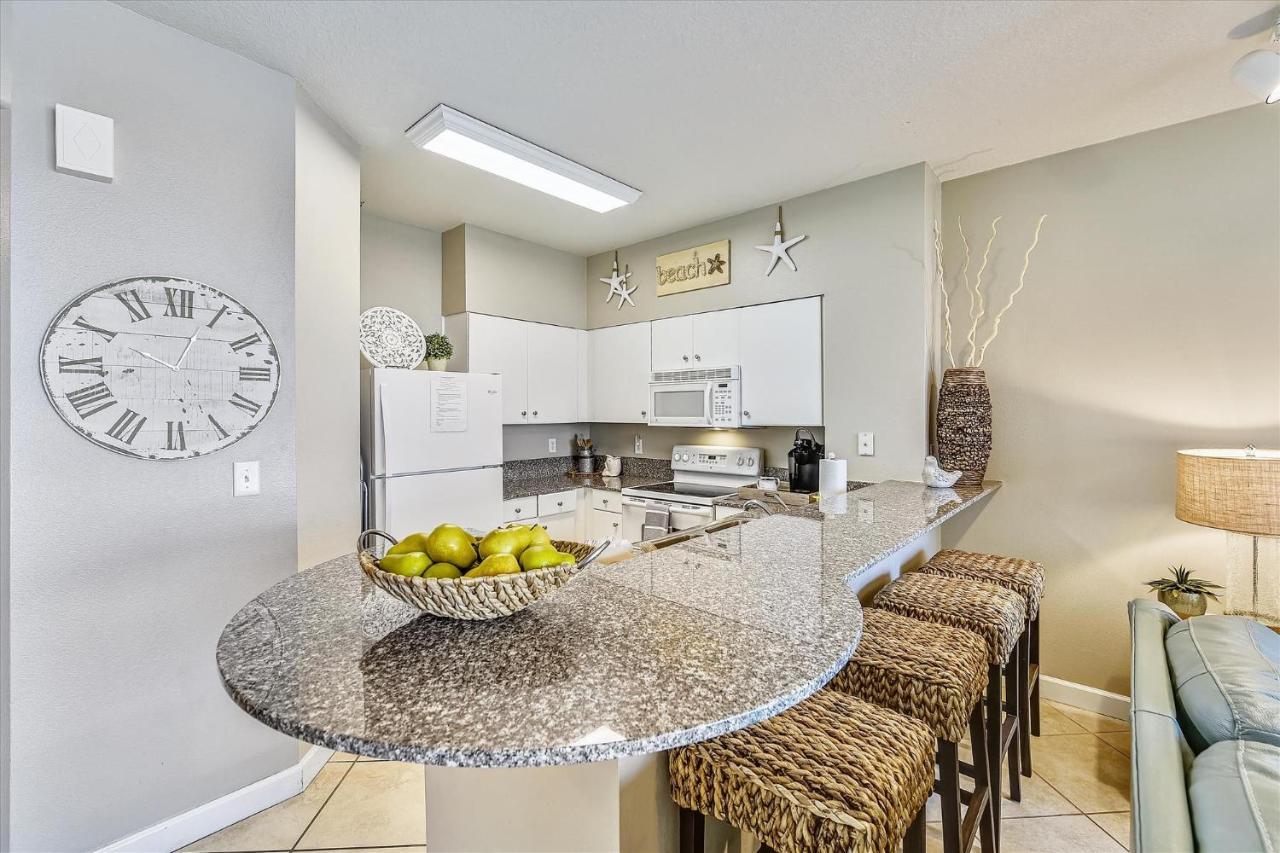 Apartment Shores Of Panama 620-sleeps 8, Free Fun! Reserved Parking Space! Updated! Panama City Beach