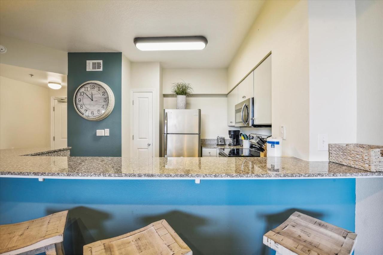 Shores Of Panama 316 - 3rd Floor 1 Bedroom, Sleeps 6, Reserved Parking Space, Free Daily Fun! Apartment