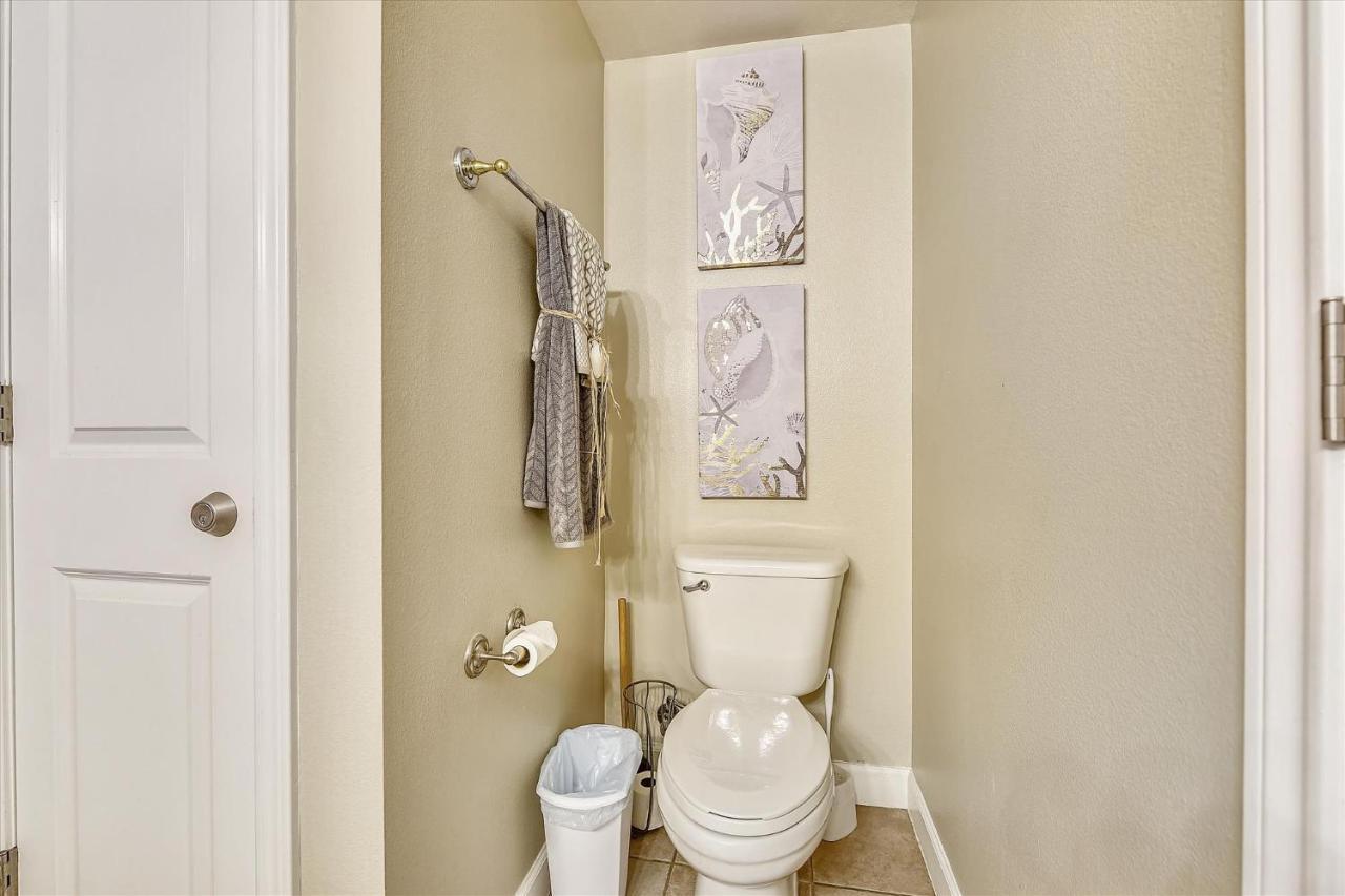 Shores Of Panama 620-sleeps 8, Free Fun! Reserved Parking Space! Updated! * Panama City Beach