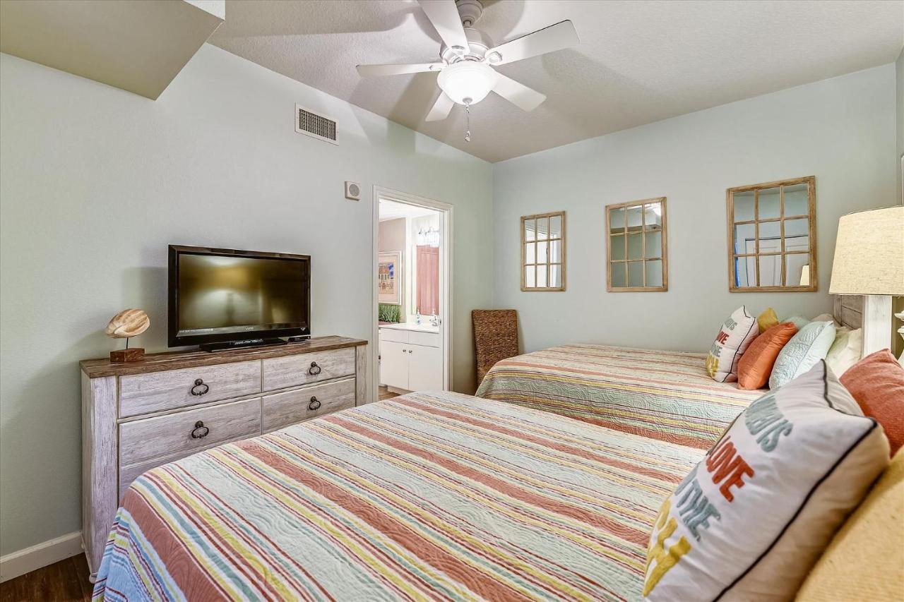 Apartment Shores Of Panama 620-sleeps 8, Free Fun! Reserved Parking Space! Updated!