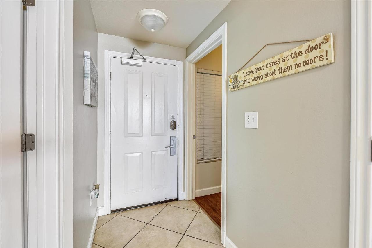 Shores Of Panama 620-sleeps 8, Free Fun! Reserved Parking Space! Updated! Apartment Panama City Beach