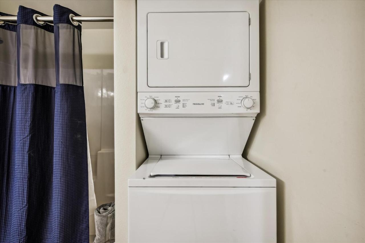 Shores Of Panama 316 - 3rd Floor 1 Bedroom, Sleeps 6, Reserved Parking Space, Free Daily Fun! *