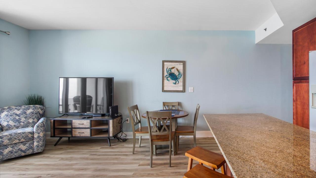 Sunset Envy At Laketown Wharf #1803 By Nautical Holiday home *
