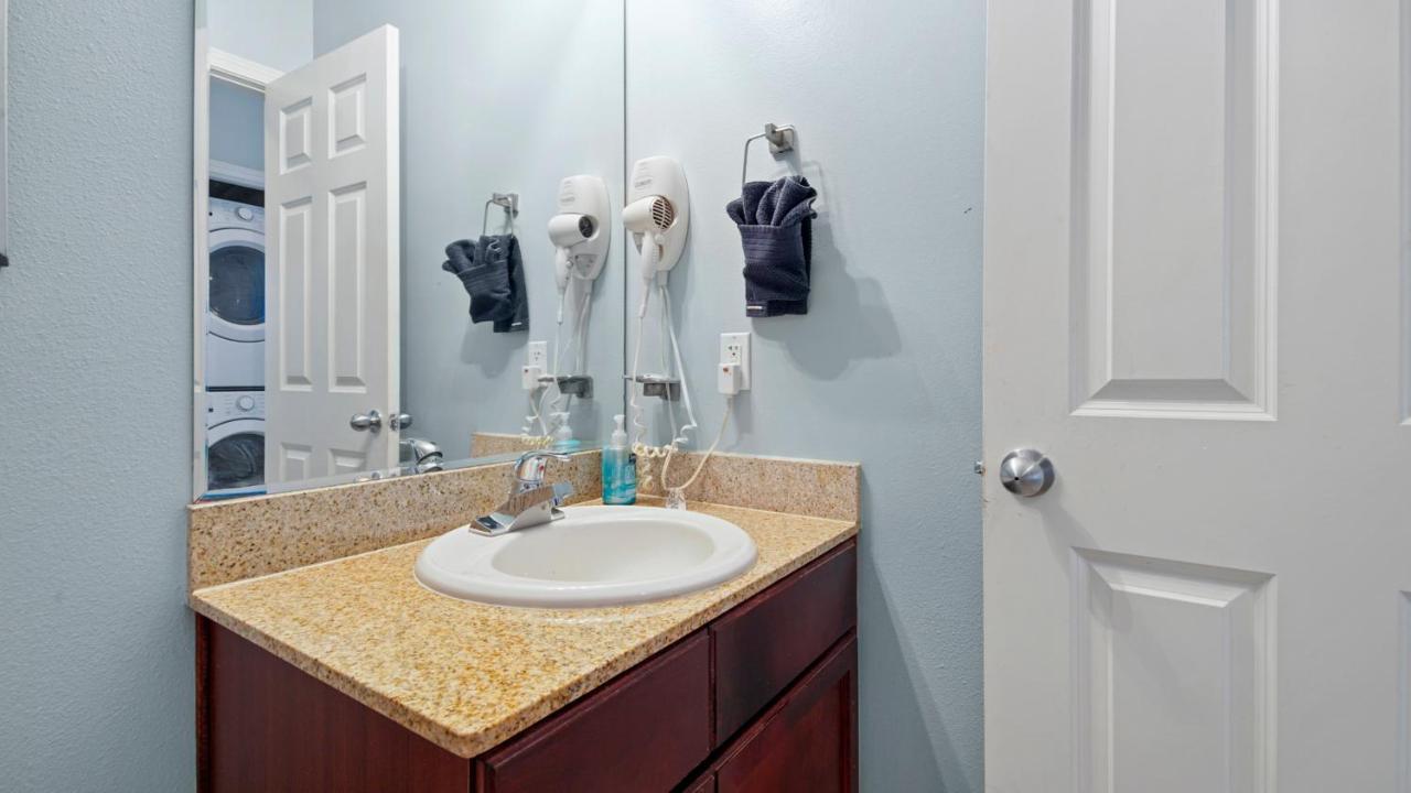 Penthouse-one At Laketown Wharf #2123 By Nautical
