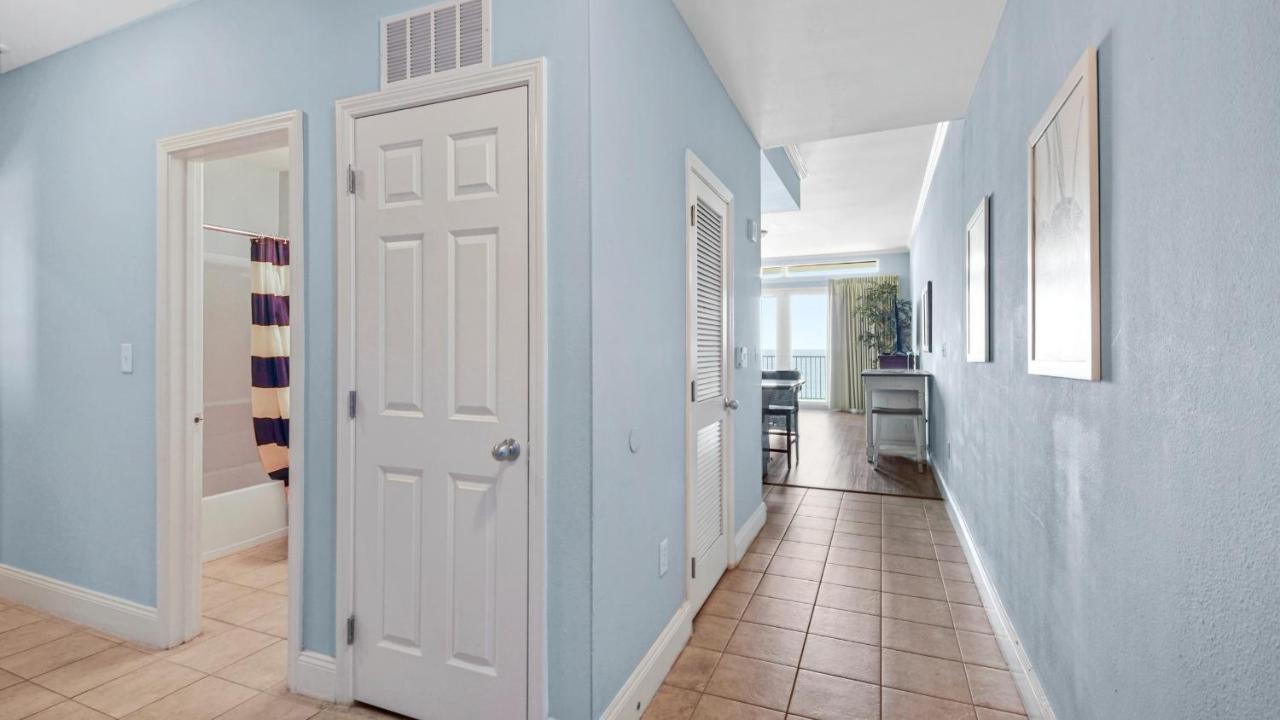 Penthouse-one At Laketown Wharf #2123 By Nautical Holiday home
