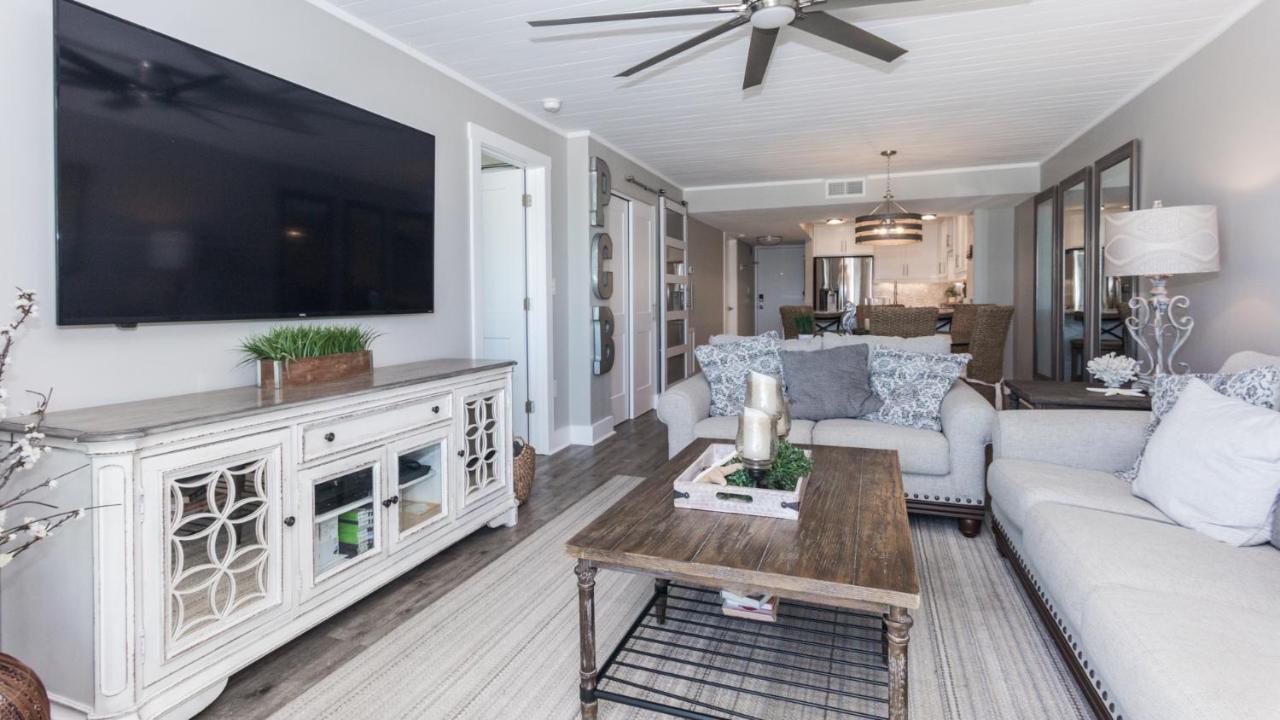 5-star Beachfront - Remodeled 2 Bd & 2 Ba - Dunes Of Panama D505